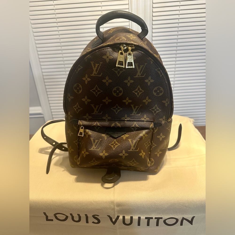 Authentic Louis Vuitton Backpack Palm Springs MM M44874 Retail $2710